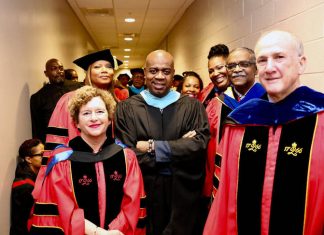Queen Latifah Delivers Keynote to Rutgers Newark Graduates
